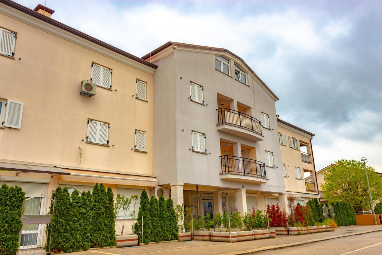 Apartment Botic 포레치 외부 사진